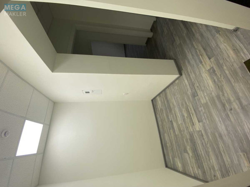 Оренда комерційної нерухомості, 70&nbsp;кв.м, под офис, <a class="location-link" href="/kiev/" title="Недвижимость Київ">Київ</a>, <a class="location-link" href="/kiev/pecherskij/" title="Недвижимость Печерський район">Печерський р-н</a>, Дружби Народів бульв., 17/5 (изображение 3)