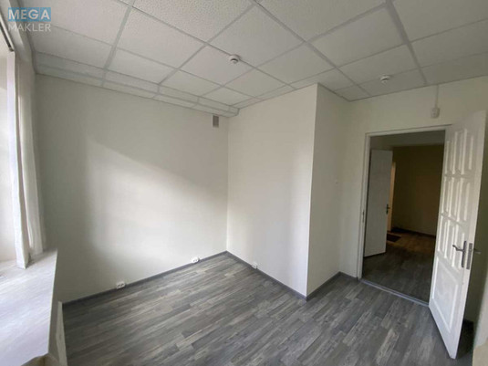 Оренда комерційної нерухомості, 70&nbsp;кв.м, под офис, <a class="location-link" href="/kiev/" title="Недвижимость Київ">Київ</a>, <a class="location-link" href="/kiev/pecherskij/" title="Недвижимость Печерський район">Печерський р-н</a>, Дружби Народів бульв., 17/5 (изображение 8)