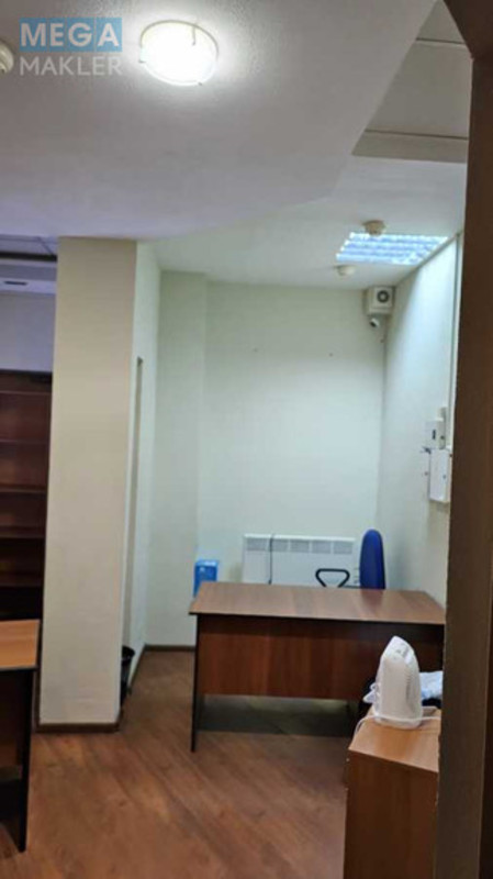 Оренда комерційної нерухомості, 15&nbsp;кв.м, под офис, <a class="location-link" href="/kiev/" title="Недвижимость Київ">Київ</a>, <a class="location-link" href="/kiev/darnickij/" title="Недвижимость Дарницький район">Дарницький р-н</a>, Михайла Гришка вул., 4 (изображение 5)