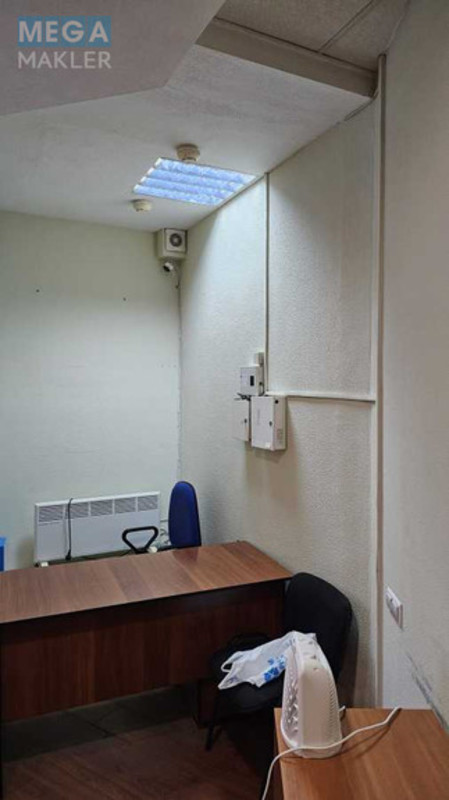 Оренда комерційної нерухомості, 15&nbsp;кв.м, под офис, <a class="location-link" href="/kiev/" title="Недвижимость Київ">Київ</a>, <a class="location-link" href="/kiev/darnickij/" title="Недвижимость Дарницький район">Дарницький р-н</a>, Михайла Гришка вул., 4 (изображение 10)