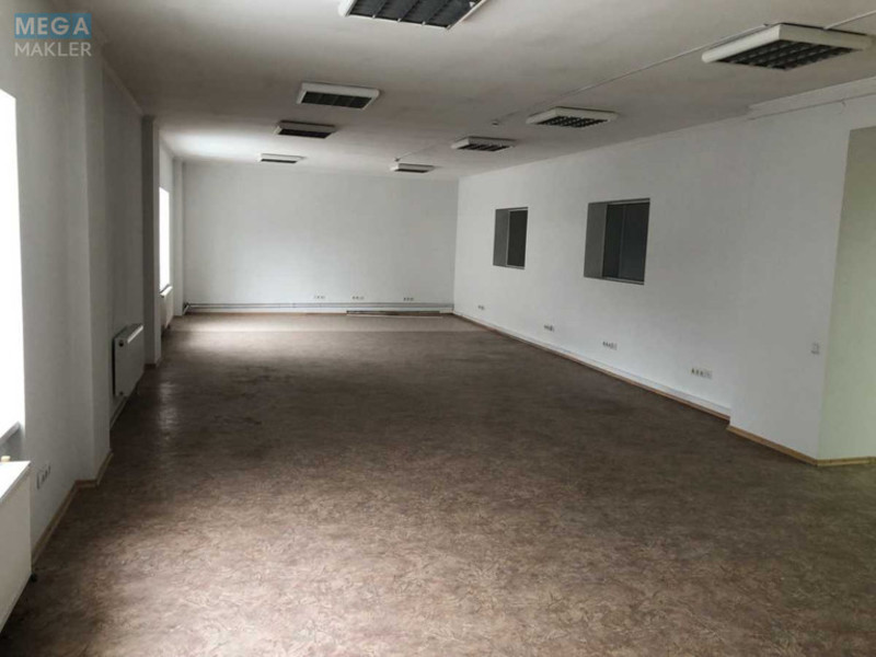 Оренда окремої будівлі/побудови, 700&nbsp;кв.м, <a class="location-link" href="/kiev/" title="Недвижимость Київ">Київ</a>, <a class="location-link" href="/kiev/goloseevskij/" title="Недвижимость Голосіївський район">Голосіївський р-н</a>, Пирогівський шлях вул., 34 (изображение 3)