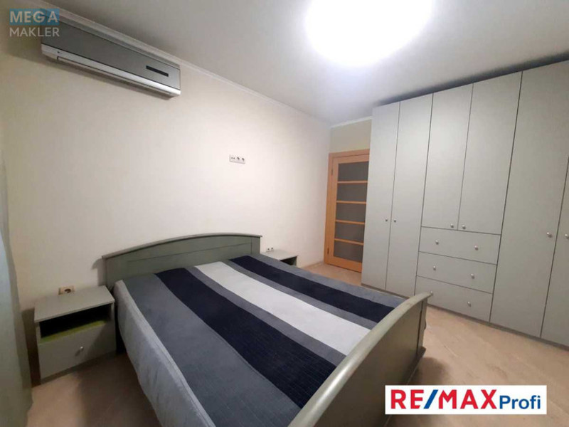 Продаж 3 кімнатної квартири (79/44/8), 16 пов. 17 пов. будинку, <a class="location-link" href="/kiev/" title="Недвижимость Київ">Київ</a>, <a class="location-link" href="/kiev/solomenskij/" title="Недвижимость Солом'янський район">Солом'янський р-н</a>, Кадетський Гай вул., 7 (изображение 8)