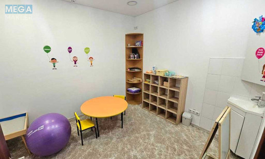 Оренда комерційної нерухомості, 162&nbsp;кв.м, под офис, <a class="location-link" href="/kiev/" title="Недвижимость Київ">Київ</a>, <a class="location-link" href="/kiev/pecherskij/" title="Недвижимость Печерський район">Печерський р-н</a>, Щорса ул., 27 (изображение 6)