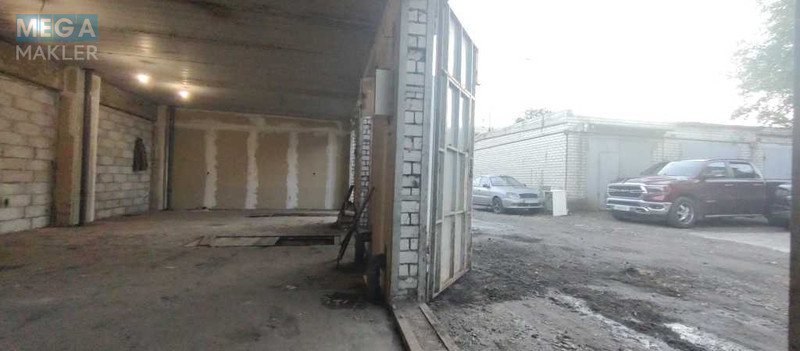 Оренда комерційної нерухомості, 156&nbsp;кв.м, <a class="location-link" href="/kiev/" title="Недвижимость Київ">Київ</a>, <a class="location-link" href="/kiev/desnyanskij/" title="Недвижимость Деснянський район">Деснянський р-н</a>, Пухівська вул., 2 (изображение 9)