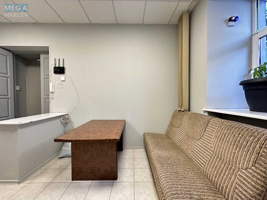 Оренда комерційної нерухомості, 70&nbsp;кв.м, под офис, <a class="location-link" href="/kiev/" title="Недвижимость Київ">Київ</a>, <a class="location-link" href="/kiev/shevchenkovskij/" title="Недвижимость Шевченківський район">Шевченківський р-н</a>, Костельная ул., 10 (изображение 5)