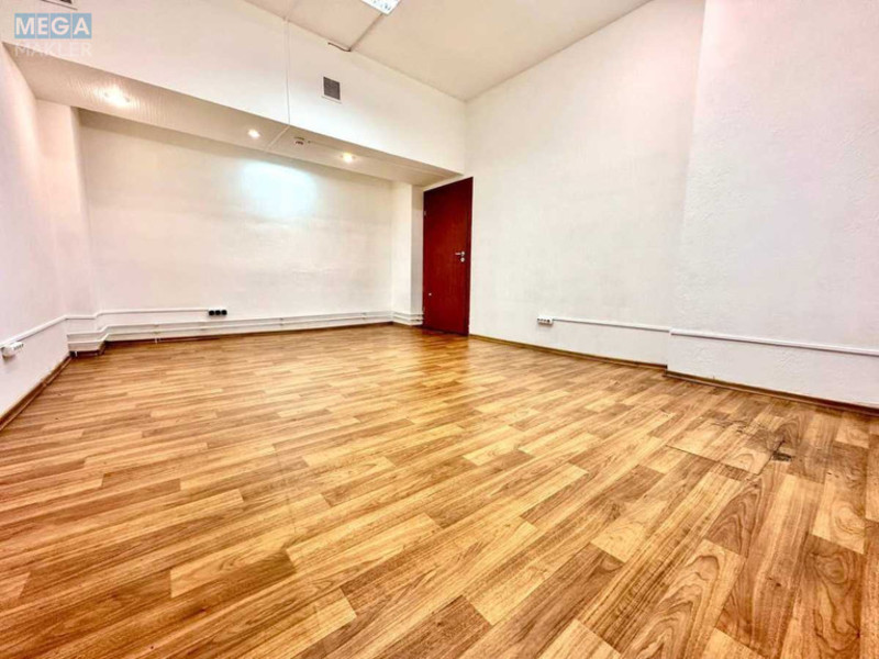 Оренда окремої будівлі/побудови, 40&nbsp;кв.м, <a class="location-link" href="/kiev/" title="Недвижимость Київ">Київ</a>, <a class="location-link" href="/kiev/dneprovskij/" title="Недвижимость Дніпровський район">Дніпровський р-н</a>, Раїси Окіпної вул., 4а (изображение 2)