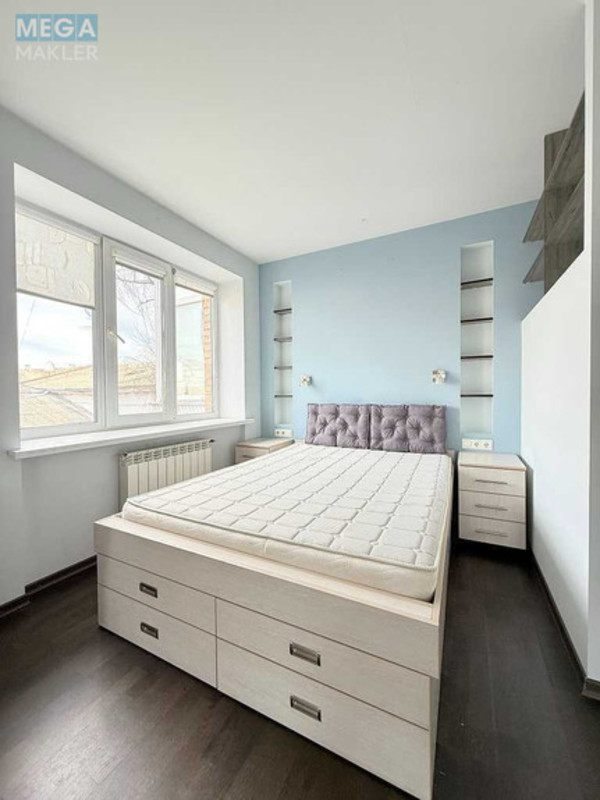 Оренда 1 кімнатної квартири, <a class="location-link" href="/kiev/" title="Недвижимость Київ">Київ</a>, <a class="location-link" href="/kiev/podolskij/" title="Недвижимость Подільський район">Подільський р-н</a>, Сковороди вул., 3 (изображение 2)