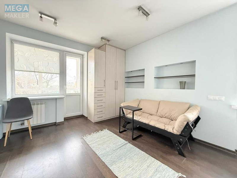 Оренда 1 кімнатної квартири, <a class="location-link" href="/kiev/" title="Недвижимость Київ">Київ</a>, <a class="location-link" href="/kiev/podolskij/" title="Недвижимость Подільський район">Подільський р-н</a>, Сковороди вул., 3 (изображение 3)