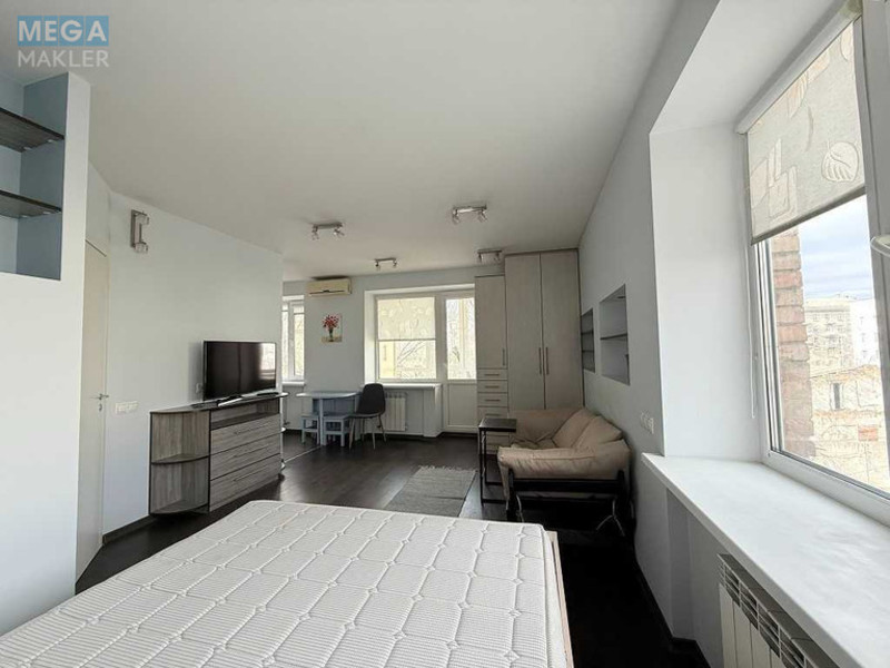 Оренда 1 кімнатної квартири, <a class="location-link" href="/kiev/" title="Недвижимость Київ">Київ</a>, <a class="location-link" href="/kiev/podolskij/" title="Недвижимость Подільський район">Подільський р-н</a>, Сковороди вул., 3 (изображение 4)