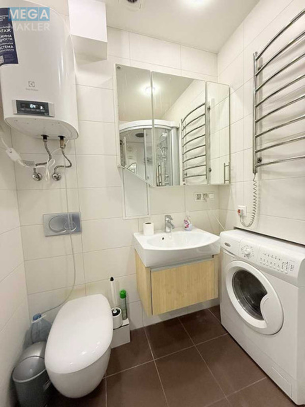 Оренда 1 кімнатної квартири, <a class="location-link" href="/kiev/" title="Недвижимость Київ">Київ</a>, <a class="location-link" href="/kiev/podolskij/" title="Недвижимость Подільський район">Подільський р-н</a>, Сковороди вул., 3 (изображение 9)