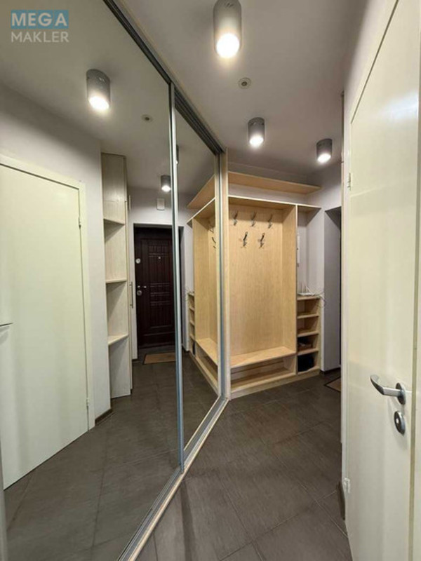 Оренда 1 кімнатної квартири, <a class="location-link" href="/kiev/" title="Недвижимость Київ">Київ</a>, <a class="location-link" href="/kiev/podolskij/" title="Недвижимость Подільський район">Подільський р-н</a>, Сковороди вул., 3 (изображение 12)