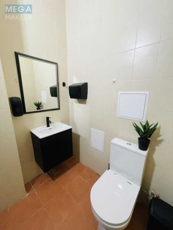 Оренда комерційної нерухомості, 40&nbsp;кв.м, под офис, <a class="location-link" href="/kiev/" title="Недвижимость Київ">Київ</a>, <a class="location-link" href="/kiev/goloseevskij/" title="Недвижимость Голосіївський район">Голосіївський р-н</a>, Науки просп., 62А (изображение 9)