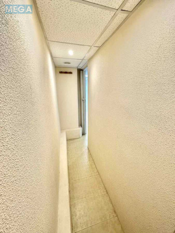 Оренда комерційної нерухомості, 15&nbsp;кв.м, под офис, <a class="location-link" href="/kiev/" title="Недвижимость Київ">Київ</a>, <a class="location-link" href="/kiev/dneprovskij/" title="Недвижимость Дніпровський район">Дніпровський р-н</a>, Раїси Окіпної вул., 4а (изображение 2)