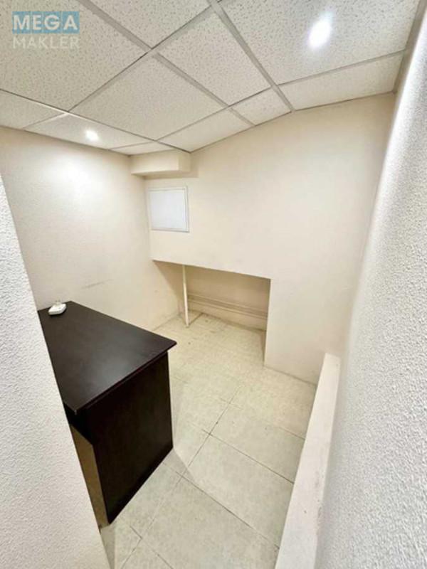 Оренда комерційної нерухомості, 15&nbsp;кв.м, под офис, <a class="location-link" href="/kiev/" title="Недвижимость Київ">Київ</a>, <a class="location-link" href="/kiev/dneprovskij/" title="Недвижимость Дніпровський район">Дніпровський р-н</a>, Раїси Окіпної вул., 4а (изображение 3)