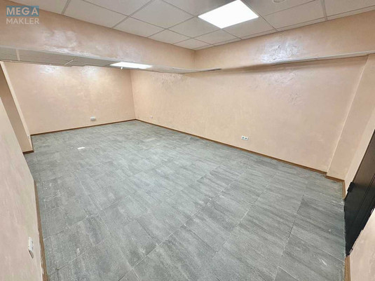 Оренда окремої будівлі/побудови, 28&nbsp;кв.м, <a class="location-link" href="/kiev/" title="Недвижимость Київ">Київ</a>, <a class="location-link" href="/kiev/goloseevskij/" title="Недвижимость Голосіївський район">Голосіївський р-н</a>, Саперно-Слобідська вул., 8 (изображение 2)