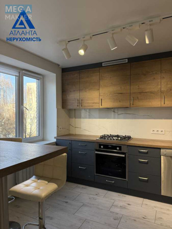 Продаж 3 кімнатної квартири (65/19/24,8), 4 пов. 9 пов. будинку, <a class="location-link" href="/lutsk/" title="Недвижимость Луцьк">Луцьк</a>, Дружби Народів, 1 (изображение 4)