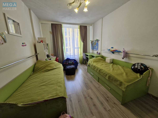 Продаж 2 кімнатної квартири (72/38/27), 3 пов. 9 пов. будинку, <a class="location-link" href="/kiev/" title="Недвижимость Київ">Київ</a>, <a class="location-link" href="/kiev/dneprovskij/" title="Недвижимость Дніпровський район">Дніпровський р-н</a>, Соборности просп., 17 (изображение 5)