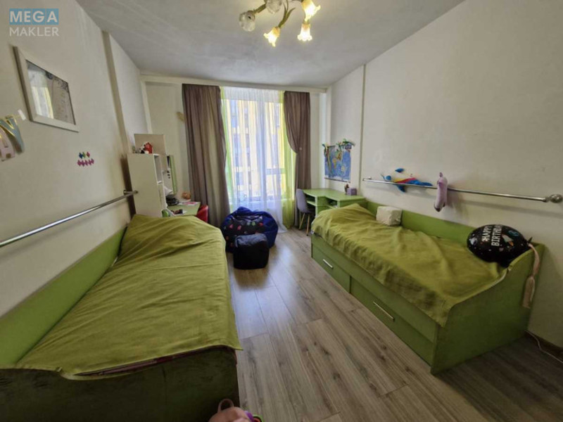 Продаж 2 кімнатної квартири (72/38/27), 3 пов. 9 пов. будинку, <a class="location-link" href="/kiev/" title="Недвижимость Київ">Київ</a>, <a class="location-link" href="/kiev/dneprovskij/" title="Недвижимость Дніпровський район">Дніпровський р-н</a>, Соборности просп., 17 (изображение 5)