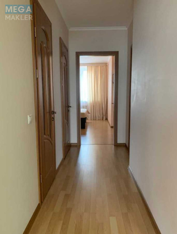 Продаж 3 кімнатної квартири (103/52/20), 4 пов. 20 пов. будинку, <a class="location-link" href="/kiev/" title="Недвижимость Київ">Київ</a>, <a class="location-link" href="/kiev/goloseevskij/" title="Недвижимость Голосіївський район">Голосіївський р-н</a>, Саперно-Слобідська вул., 10 (изображение 6)