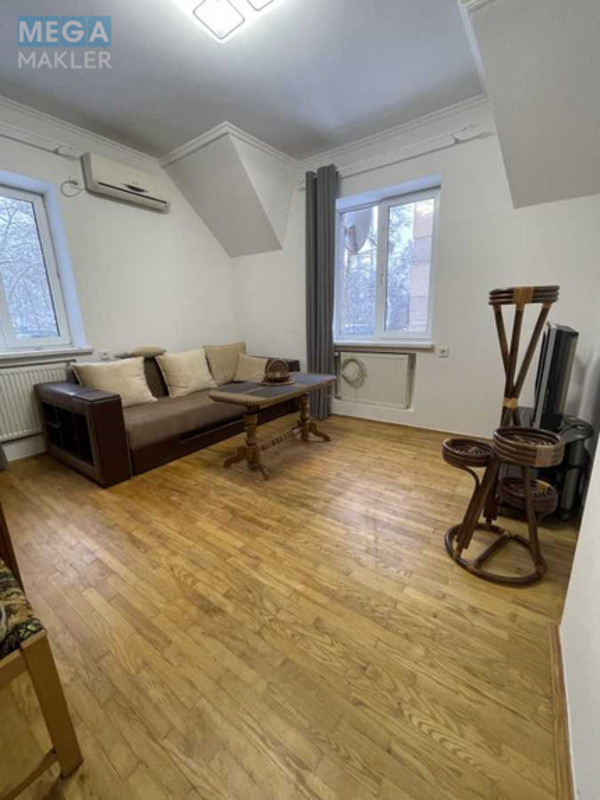 Оренда дома, <a class="location-link" href="/kiev/" title="Недвижимость Київ">Київ</a>, <a class="location-link" href="/kiev/svyatoshinskij/" title="Недвижимость Святошинський район">Святошинський р-н</a>, Михайла Котельникова вул., 48 (изображение 5)