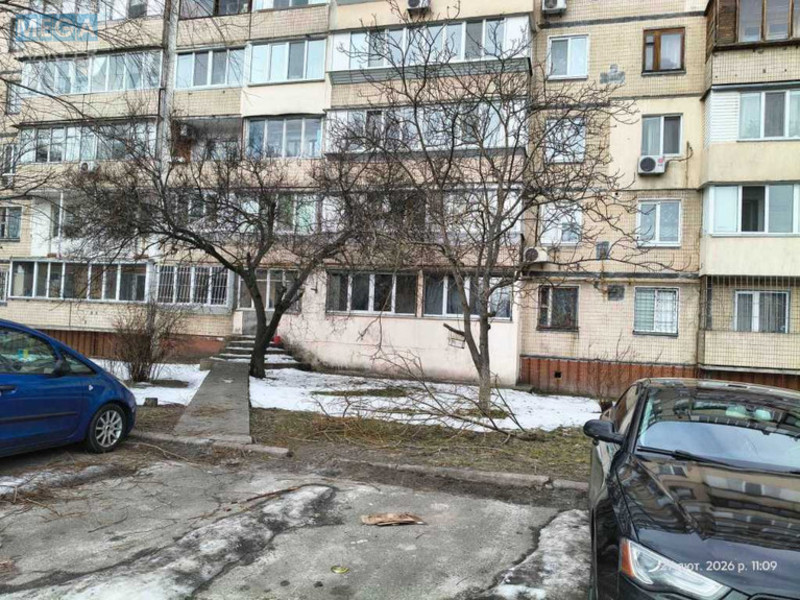 Продаж комерційної нерухомості, 98&nbsp;кв.м, под магазин, <a class="location-link" href="/kiev/" title="Недвижимость Київ">Київ</a>, <a class="location-link" href="/kiev/svyatoshinskij/" title="Недвижимость Святошинський район">Святошинський р-н</a>, Григоровича-Барського вул., 7 (изображение 8)