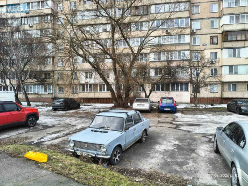 Продаж 5 кімнатної квартири (97/?/9), 1 пов. 9 пов. будинку, <a class="location-link" href="/kiev/" title="Недвижимость Київ">Київ</a>, <a class="location-link" href="/kiev/svyatoshinskij/" title="Недвижимость Святошинський район">Святошинський р-н</a>, Григоровича-Барського вул. (изображение 4)