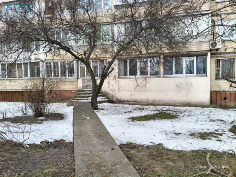Продаж 5 кімнатної квартири (97/?/9), 1 пов. 9 пов. будинку, <a class="location-link" href="/kiev/" title="Недвижимость Київ">Київ</a>, <a class="location-link" href="/kiev/svyatoshinskij/" title="Недвижимость Святошинський район">Святошинський р-н</a>, Григоровича-Барського вул. (изображение 8)
