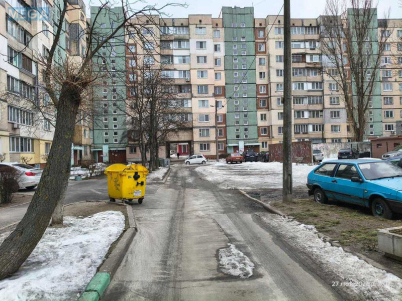 Продаж 5 кімнатної квартири (97/?/9), 1 пов. 9 пов. будинку, <a class="location-link" href="/kiev/" title="Недвижимость Київ">Київ</a>, <a class="location-link" href="/kiev/svyatoshinskij/" title="Недвижимость Святошинський район">Святошинський р-н</a>, Григоровича-Барського вул. (изображение 12)