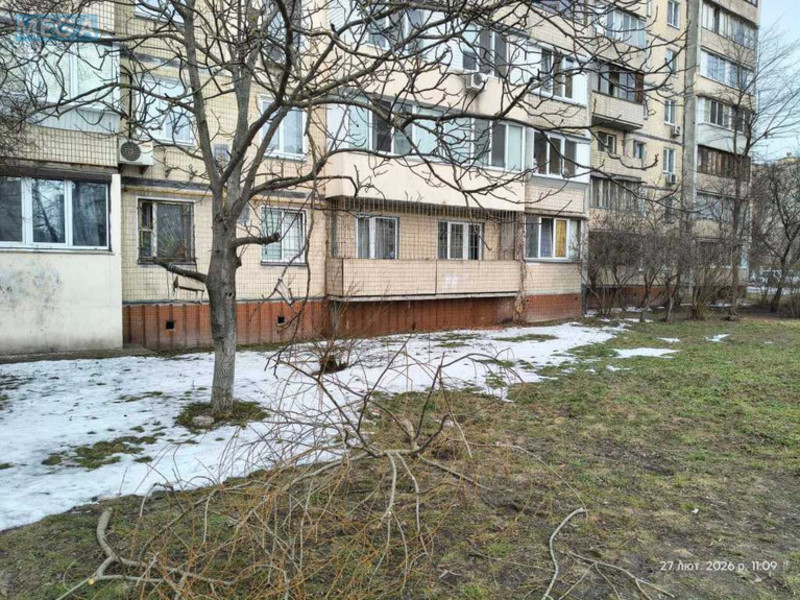 Продаж 5 кімнатної квартири (97/?/9), 1 пов. 9 пов. будинку, <a class="location-link" href="/kiev/" title="Недвижимость Київ">Київ</a>, <a class="location-link" href="/kiev/svyatoshinskij/" title="Недвижимость Святошинський район">Святошинський р-н</a>, Григоровича-Барського вул. (изображение 13)