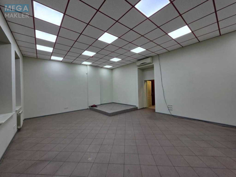 Оренда комерційної нерухомості, 70&nbsp;кв.м, под магазин, <a class="location-link" href="/kiev/" title="Недвижимость Київ">Київ</a>, <a class="location-link" href="/kiev/pecherskij/" title="Недвижимость Печерський район">Печерський р-н</a>, Михайловская ул., 19 (изображение 10)