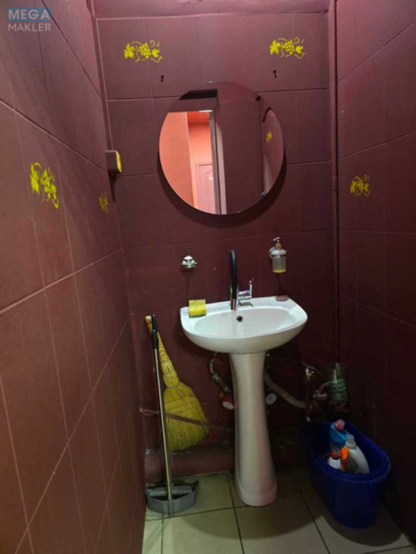 Оренда комерційної нерухомості, 70&nbsp;кв.м, под магазин, <a class="location-link" href="/kiev/" title="Недвижимость Київ">Київ</a>, <a class="location-link" href="/kiev/pecherskij/" title="Недвижимость Печерський район">Печерський р-н</a>, Михайловская ул., 19 (изображение 13)