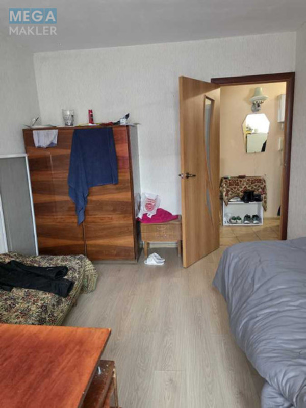 Продаж 3 кімнатної квартири (68/49/7), 1 пов. 9 пов. будинку, <a class="location-link" href="/kiev/" title="Недвижимость Київ">Київ</a>, <a class="location-link" href="/kiev/obolonskij/" title="Недвижимость Оболонський район">Оболонський р-н</a>, Озерная ул., 10 (изображение 8)