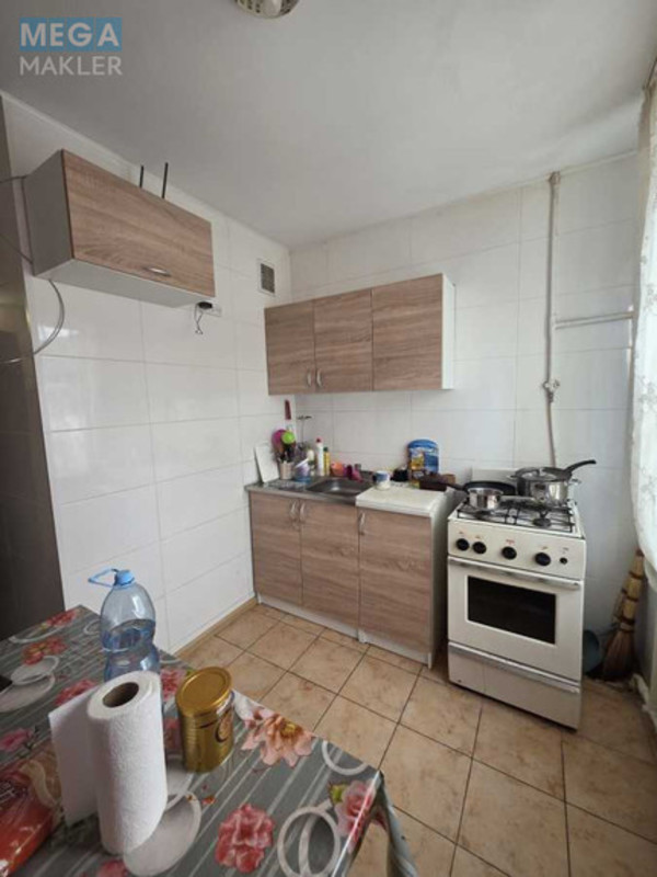 Продаж 3 кімнатної квартири (68/49/7), 1 пов. 9 пов. будинку, <a class="location-link" href="/kiev/" title="Недвижимость Київ">Київ</a>, <a class="location-link" href="/kiev/obolonskij/" title="Недвижимость Оболонський район">Оболонський р-н</a>, Озерная ул., 10 (изображение 14)