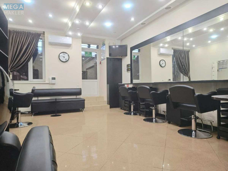 Оренда комерційної нерухомості, 46&nbsp;кв.м, <a class="location-link" href="/kiev/" title="Недвижимость Київ">Київ</a>, <a class="location-link" href="/kiev/pecherskij/" title="Недвижимость Печерський район">Печерський р-н</a>, Михайла Бойчука вул., 1А (изображение 18)