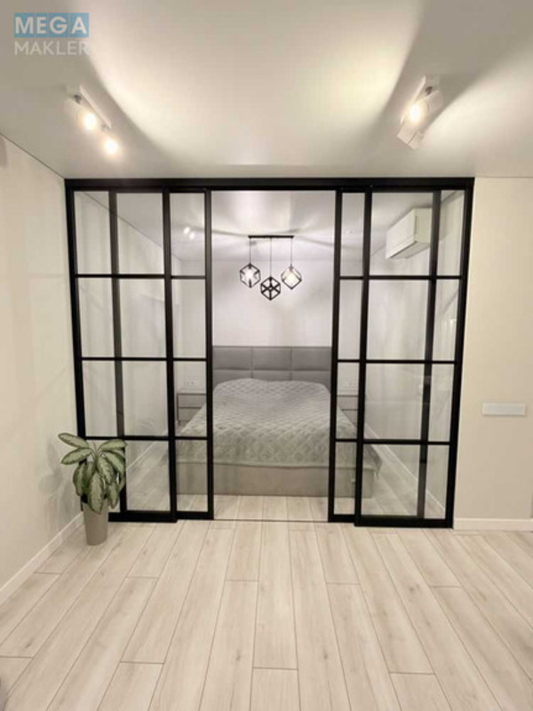 Продаж 1 кімнатної квартири (37/?/9), 6 пов. 6 пов. будинку, <a class="location-link" href="/kiev/" title="Недвижимость Київ">Київ</a>, <a class="location-link" href="/kiev/svyatoshinskij/" title="Недвижимость Святошинський район">Святошинський р-н</a>, Стеценко ул., 75 (изображение 6)