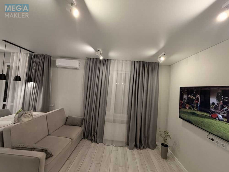 Продаж 1 кімнатної квартири (37/?/9), 6 пов. 6 пов. будинку, <a class="location-link" href="/kiev/" title="Недвижимость Київ">Київ</a>, <a class="location-link" href="/kiev/svyatoshinskij/" title="Недвижимость Святошинський район">Святошинський р-н</a>, Стеценко ул., 75 (изображение 9)