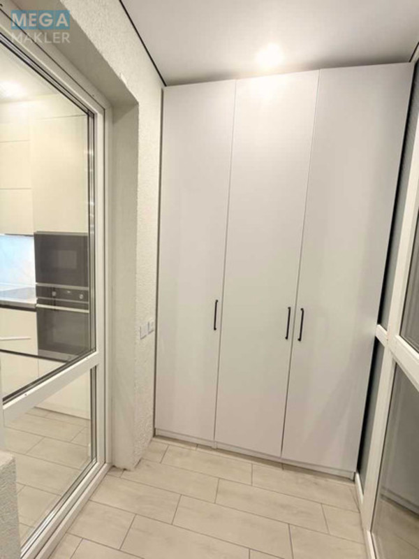 Продаж 1 кімнатної квартири (37/?/9), 6 пов. 6 пов. будинку, <a class="location-link" href="/kiev/" title="Недвижимость Київ">Київ</a>, <a class="location-link" href="/kiev/svyatoshinskij/" title="Недвижимость Святошинський район">Святошинський р-н</a>, Стеценко ул., 75 (изображение 11)