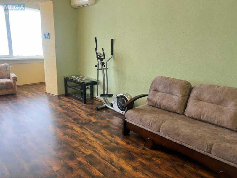 Оренда 2 кімнатної квартири, <a class="location-link" href="/kiev/" title="Недвижимость Київ">Київ</a>, <a class="location-link" href="/kiev/pecherskij/" title="Недвижимость Печерський район">Печерський р-н</a>, Старонаводницкая ул., 4 (изображение 2)