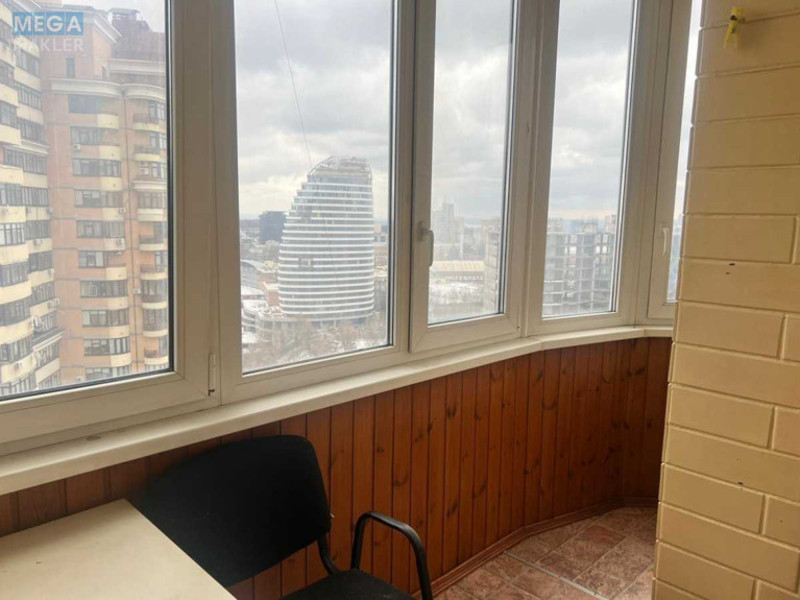 Оренда 2 кімнатної квартири, <a class="location-link" href="/kiev/" title="Недвижимость Київ">Київ</a>, <a class="location-link" href="/kiev/pecherskij/" title="Недвижимость Печерський район">Печерський р-н</a>, Старонаводницкая ул., 4 (изображение 7)