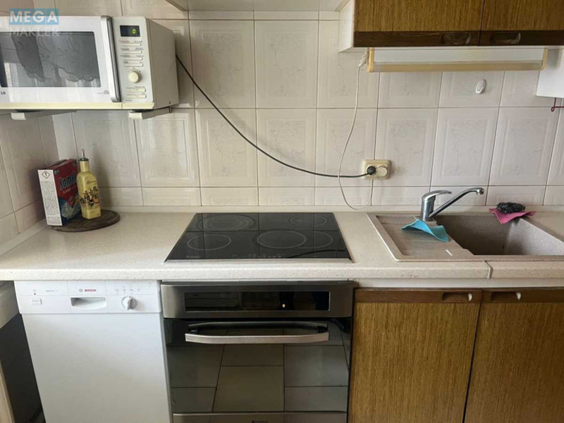 Оренда 2 кімнатної квартири, <a class="location-link" href="/kiev/" title="Недвижимость Київ">Київ</a>, <a class="location-link" href="/kiev/pecherskij/" title="Недвижимость Печерський район">Печерський р-н</a>, Старонаводницкая ул., 4 (изображение 10)