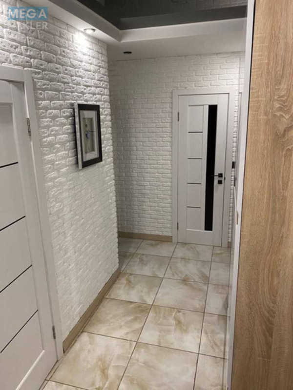 Оренда 2 кімнатної квартири, <a class="location-link" href="/kiev/" title="Недвижимость Київ">Київ</a>, <a class="location-link" href="/kiev/svyatoshinskij/" title="Недвижимость Святошинський район">Святошинський р-н</a>, Стеценко ул., 75 (изображение 2)