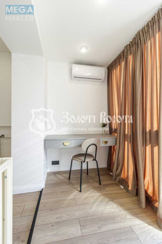 Продаж 3 кімнатної квартири (74,5/52/7), 3 пов. 9 пов. будинку, <a class="location-link" href="/kiev/" title="Недвижимость Київ">Київ</a>, <a class="location-link" href="/kiev/pecherskij/" title="Недвижимость Печерський район">Печерський р-н</a>, Велика Васильківська вул., 131 (изображение 12)