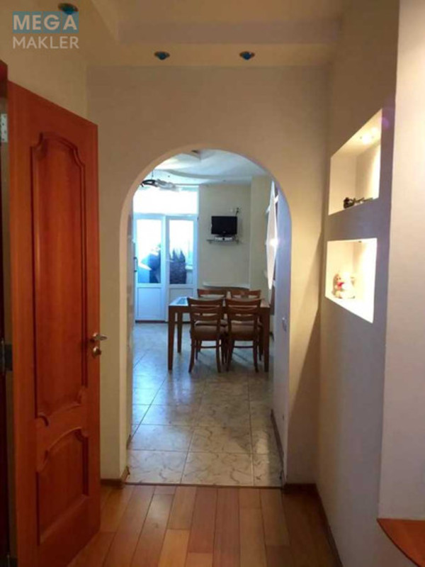 Продаж 3 кімнатної квартири (125/85/23), 7 пов. 9 пов. будинку, <a class="location-link" href="/kiev/" title="Недвижимость Київ">Київ</a>, <a class="location-link" href="/kiev/dneprovskij/" title="Недвижимость Дніпровський район">Дніпровський р-н</a>, Раисы Окипной ул., 4 (изображение 6)