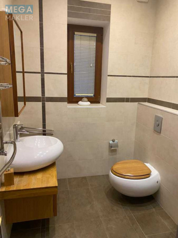 Продаж дома, 2&nbsp;поверху, 265&nbsp;кв.м, 5&nbsp;кімнат, ділянка 90&nbsp;соток, <a class="location-link" href="/procov/" title="Недвижимость Проців">Проців</a>, Дамба (изображение 18)