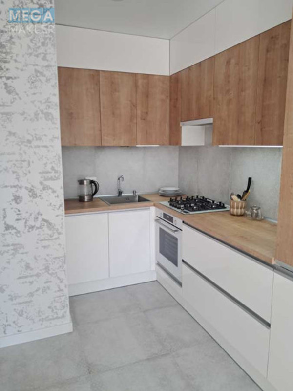 Оренда 2 кімнатної квартири, <a class="location-link" href="/lviv/" title="Недвижимость Львів">Львів</a>, <a class="location-link" href="/lviv/frankovskij/" title="Недвижимость Франківський район">Франківський р-н</a>, вул. Героїв Майдану, 5 (изображение 4)