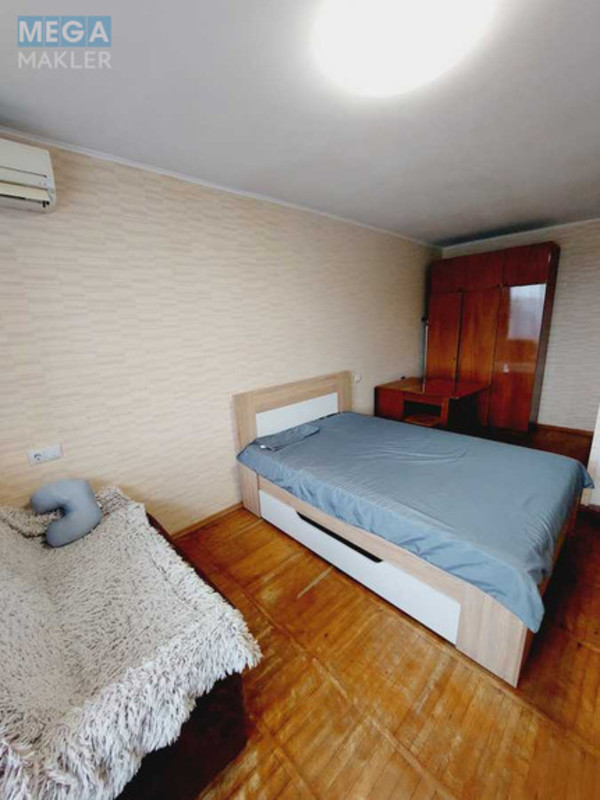 Оренда 1 кімнатної квартири, <a class="location-link" href="/kiev/" title="Недвижимость Київ">Київ</a>, <a class="location-link" href="/kiev/desnyanskij/" title="Недвижимость Деснянський район">Деснянський р-н</a>, Милютенко ул., 3 (изображение 2)