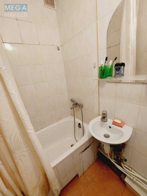 Оренда 1 кімнатної квартири, <a class="location-link" href="/kiev/" title="Недвижимость Київ">Київ</a>, <a class="location-link" href="/kiev/desnyanskij/" title="Недвижимость Деснянський район">Деснянський р-н</a>, Милютенко ул., 3 (изображение 4)