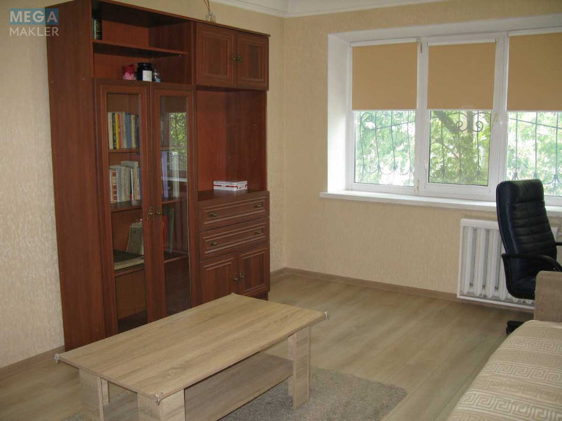 Оренда 2 кімнатної квартири, <a class="location-link" href="/kiev/" title="Недвижимость Київ">Київ</a>, <a class="location-link" href="/kiev/darnickij/" title="Недвижимость Дарницький район">Дарницький р-н</a>, Привокзальная ул. (изображение 5)