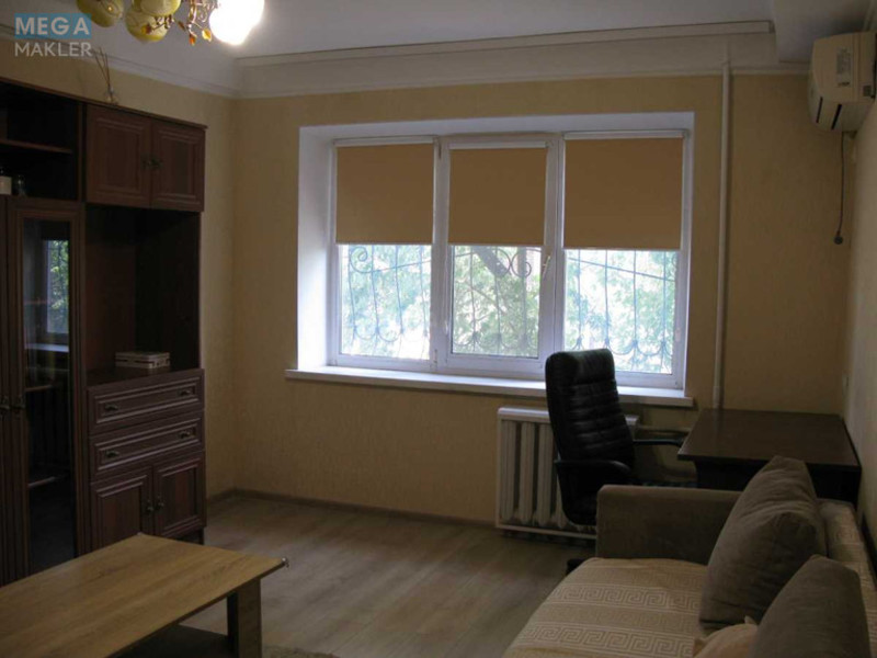 Оренда 2 кімнатної квартири, <a class="location-link" href="/kiev/" title="Недвижимость Київ">Київ</a>, <a class="location-link" href="/kiev/darnickij/" title="Недвижимость Дарницький район">Дарницький р-н</a>, Привокзальная ул. (изображение 6)