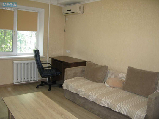 Оренда 2 кімнатної квартири, <a class="location-link" href="/kiev/" title="Недвижимость Київ">Київ</a>, <a class="location-link" href="/kiev/darnickij/" title="Недвижимость Дарницький район">Дарницький р-н</a>, Привокзальная ул. (изображение 7)